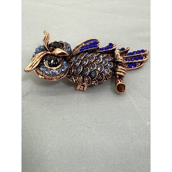 Vintage Style Owl Brooch Pin With Blue & Black Rhinestones On Branch - Picture 4 of 4